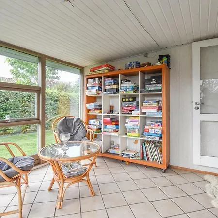 Amazing In W/ 3 Bedrooms *