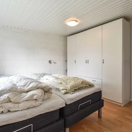 Amazing In W/ 3 Bedrooms
