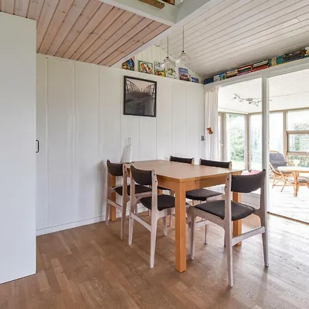 Semesterbostad Amazing In W/ 3 Bedrooms Bogense